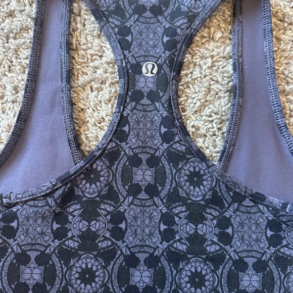 Lululemon Tank - Picture 4 of 4